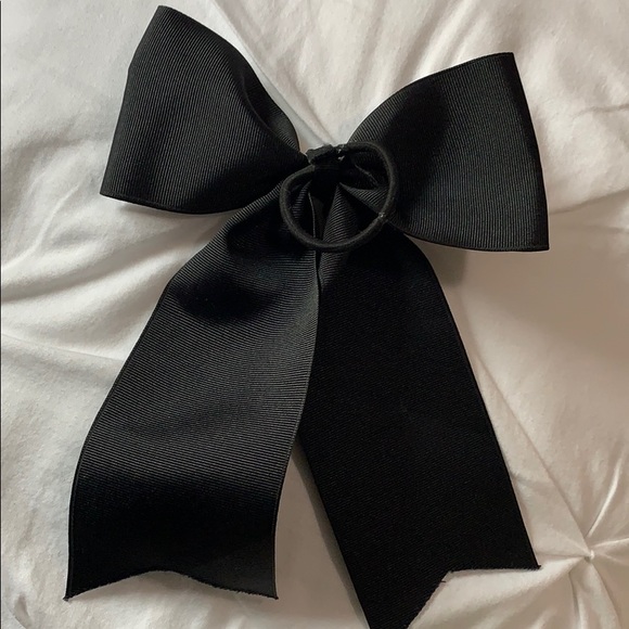 5/$15 LAST DAY Black Cheer Bow - Picture 3 of 3
